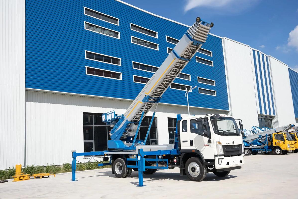 于都县小型云梯车上料车租赁多少钱