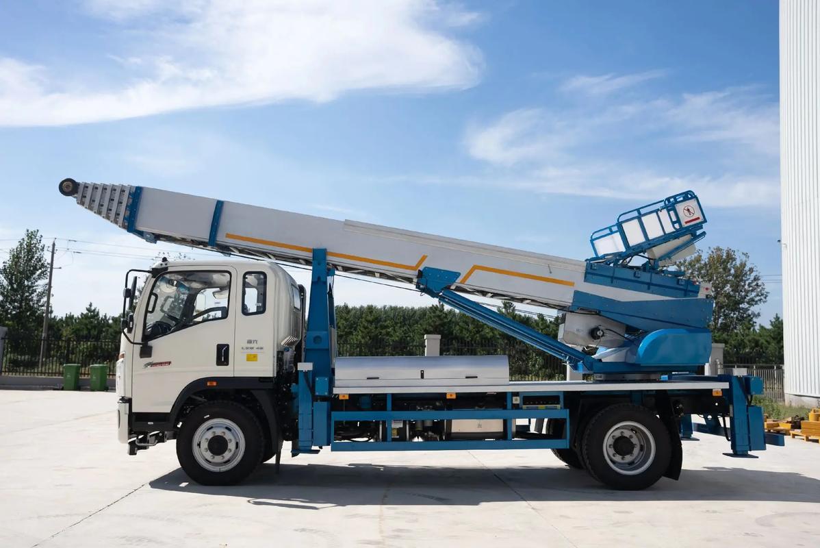 于都县云梯上料车租赁费用